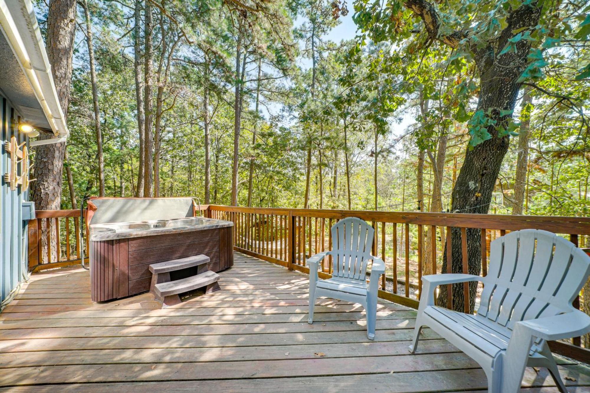 Broken Bow Cabin With Hot Tub And Game Room! Εξωτερικό φωτογραφία