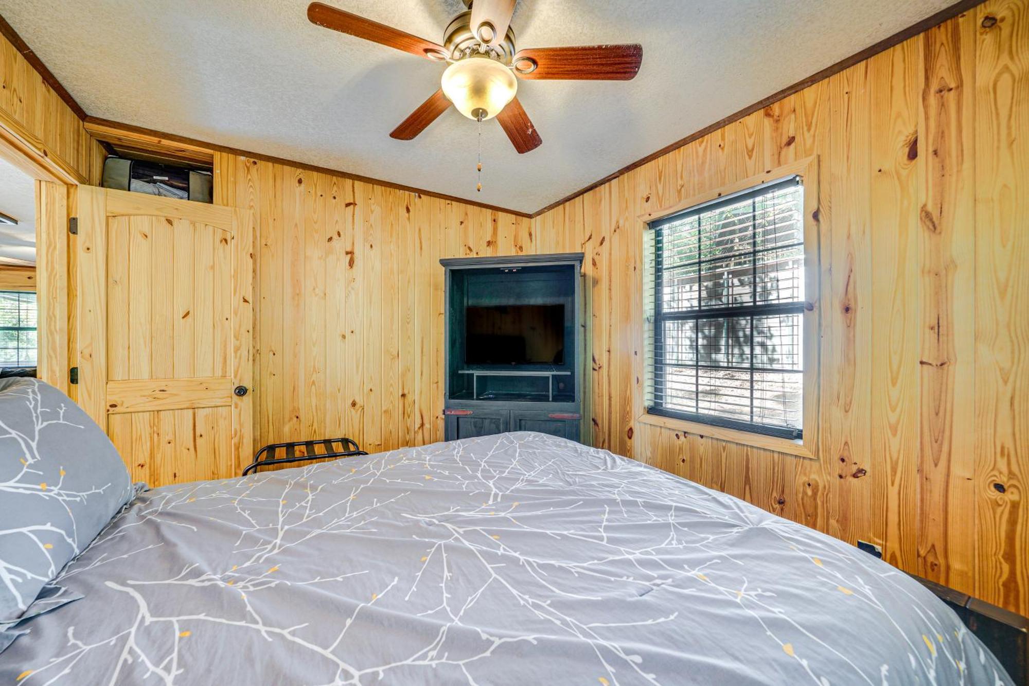 Broken Bow Cabin With Hot Tub And Game Room! Εξωτερικό φωτογραφία